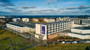 Ametlik: Tallinna neli kooli on ühendatud riigi suurimaks tehnoloogiakolledžiks Techno TLN.